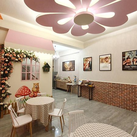 Moya Homestay T'ai-tung Buitenkant foto