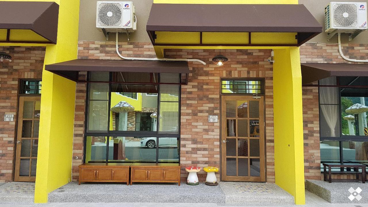Moya Homestay T'ai-tung Buitenkant foto