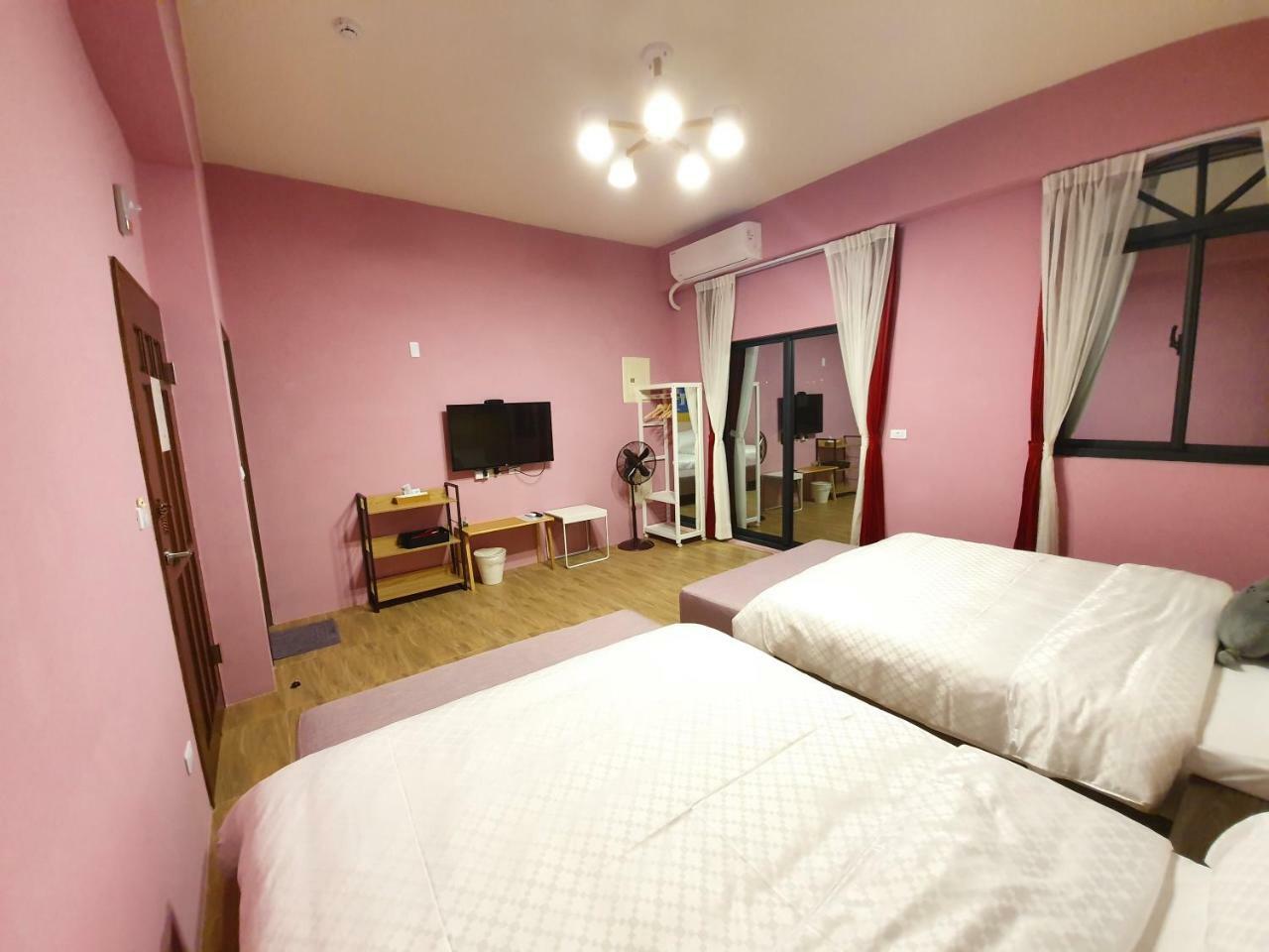 Moya Homestay T'ai-tung Buitenkant foto