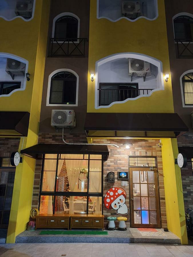 Moya Homestay T'ai-tung Buitenkant foto